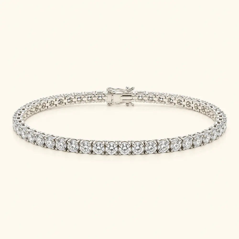 Diamond tennis bracelet in white gold